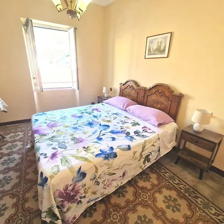 דירה Terrazza Sui Tetti Di טאג'ה