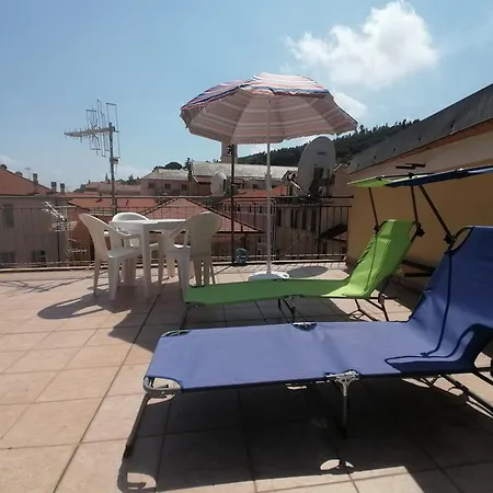 דירה Terrazza Sui Tetti Di טאג'ה