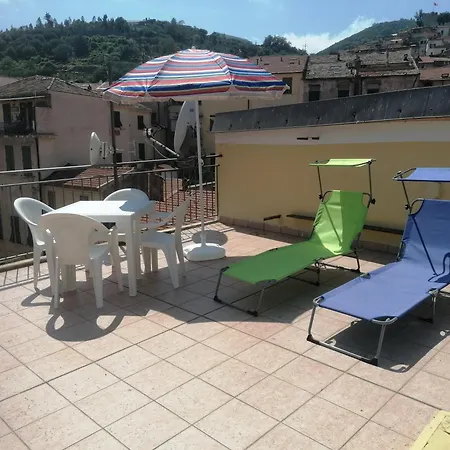 Terrazza Sui Tetti Di *